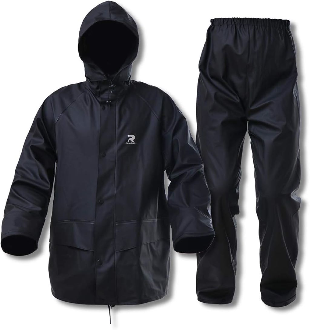 How To Stay Comfortable While Fishing in Rainy Weather