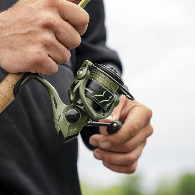 KastKing Spartacus II spinning reel with smooth bearings and powerful drag system